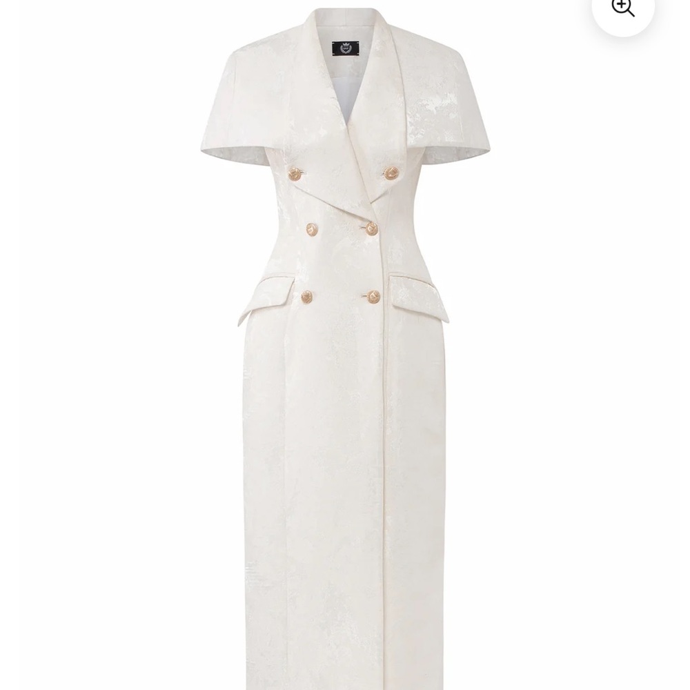 Elegant White Maxi Dress